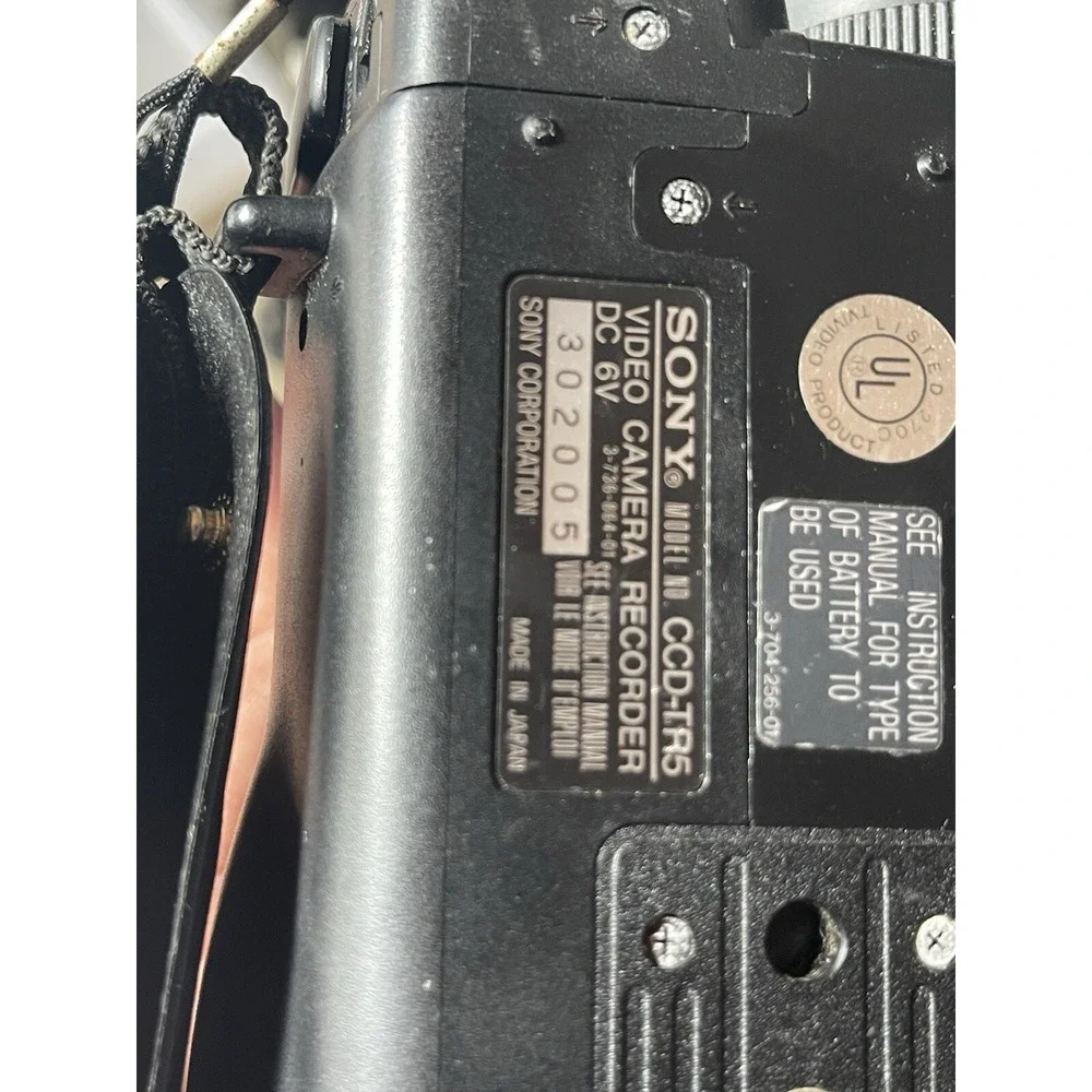 Sony Video Camera Model CCD-TR5 (for Parts )